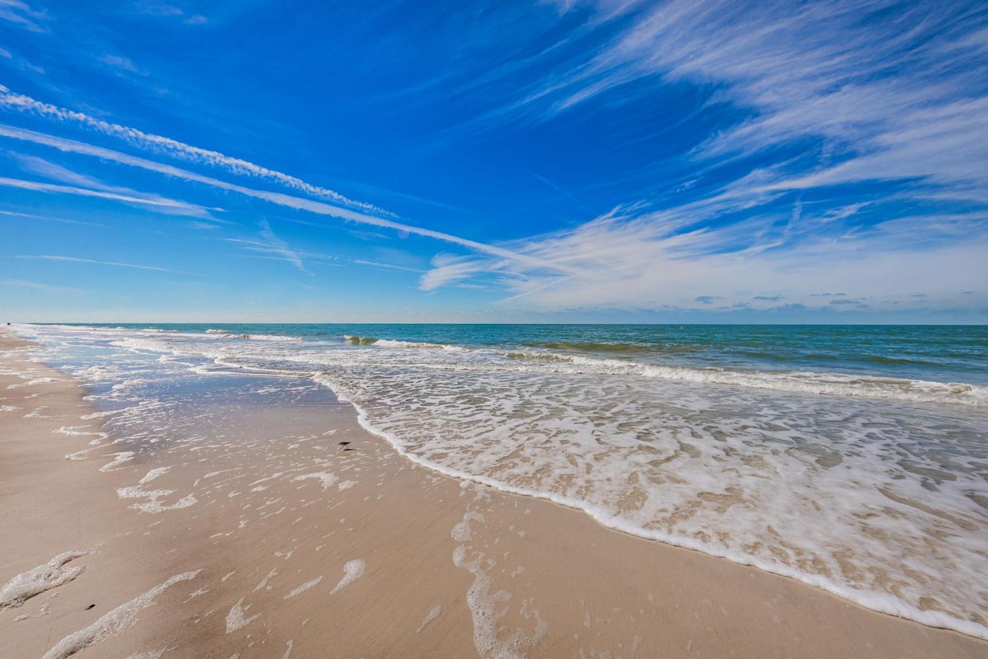 Blue Water Beachside 3 *